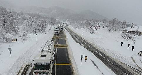 Bolu Dağı'nın eşsiz kar manzarası drone ile görüntülendi