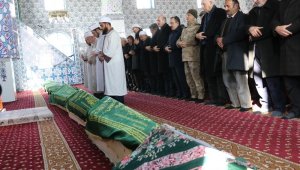 Bakan Soylu depremde ölenlerin cenaze törenine katıldı