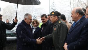 Binali Yıldırım memleketi Erzincan'da