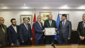 Depremden etkilenen ailelerin yaralarını sarmak için 320 bin TL toplandı