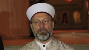 Diyanet İşleri Başkanı Erbaş: "İkinci duyuruya kadar umre talepleri alınmayacak"