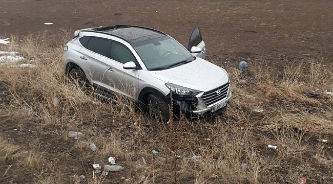 Erzurum Horasan'da otomobil takla attı, 1 yaralı