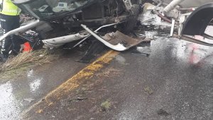 LPG tankeri direğe çarptı, facianın eşiğinden dönüldü