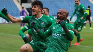 TFF 1. Lig'de en golcü iki takım karşı karşıya