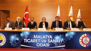 Ticaret Bakanı Pekcan iş insanlarıyla buluştu