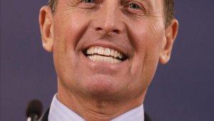 Trump, Ulusal İstihbarat Başkanlığının başına Grenell'i getirdi