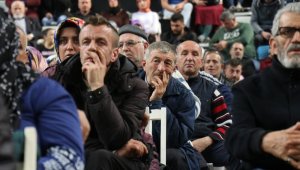 TOKİ kurasında isimleri çıkan vatandaşlar mutluluk gözyaşı döktü