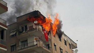 Apartmanda dehşete düşüren mutfak tüpü patlaması kameraya yansıdı