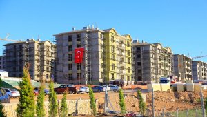 Bakan Kurum, örnek dairenin tüm ayrıntılarını inceledi