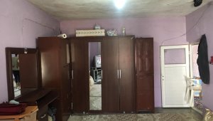 Depremde evi hasar gören vatandaşa devletin şefkatli eli uzatıldı