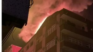 İstanbul'da Korkutan Yangın!!