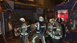 Kadıköy Balıkçılar Çarşısı'ndaki balık restoranı alev alev yandı