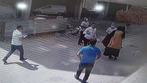 Kadının 4. kattan düşme anı kameralara yansıdı