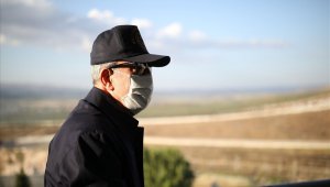 Milli Savunma Bakanı Akar ve kuvvet komutanları Suriye sınırında