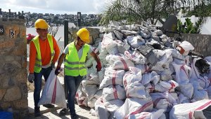 Yılmaz Özdil'in evinin yıkımı devam ediyor