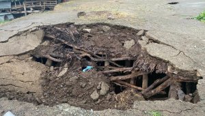 Bingöl'deki depremde iki köyde evler yıkıldı: 9 yaralı