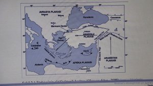 Deprem bilimcilerin umudu Etna Yanardağı patlamasında
