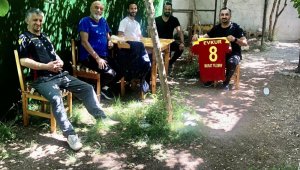 Hikmet Karaman'dan 'Nemrut' pozu