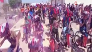 İdlib'de çocukların bisiklet sevinci