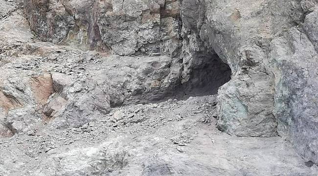 Irak kuzeyinde 3 odalı mağara imha edildi_