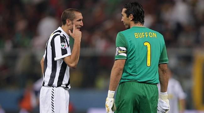 Juventus, Buffon ve Chellini'nin sözleşmelerini uzattı