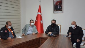 "Erzurum'dan 34 kişilik 8 AFAD ekibi Karlıova'ya yola çıktı"