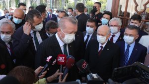 Cumhurbaşkanı Erdoğan, Fatih Sultan Mehmet Han'ın türbesini ziyaret etti