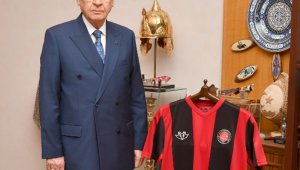 MHP Genel Başkanı Bahçeli sosyal medya suskunluğunu bozdu