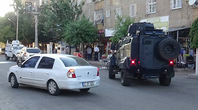 Diyarbakır'da pazar yeri kavgasında silahlar konuştu: 12 yaralı