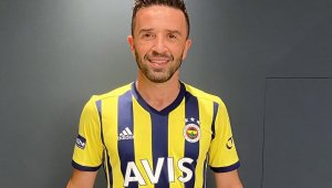 Gökhan Gönül: "Yeniden doğmuş, futbola yeniden başlamış gibiyim"