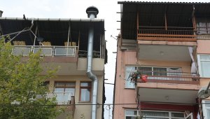 Gölcük Depreminin merkez üssündeki yamuk binalar korkutuyor