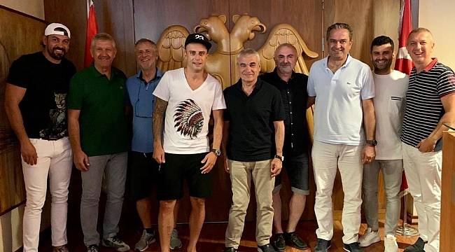 Kamil Grosicki'den Sivasspor'a ziyaret