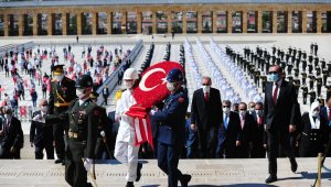 "Türkiye, bilhassa Doğu Akdeniz'de tehdit, yıldırma ve şantaj diline boyun eğmeyecek"