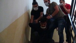 Telefon dolandırıcıları gazetecilerin oyununa gelince böyle yakayı ele verdiler