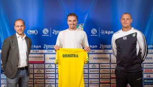 Rienstra Hollanda'ya gitti