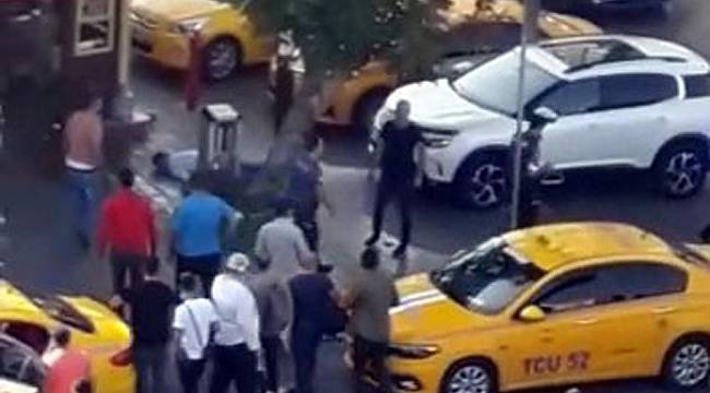 Taksi Durağı'ndaki silahlı çatışma anı amatör kamerada