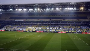 Fenerbahçe taraftarından dev pankart