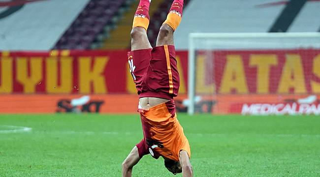 Galatasaray, 90 artı 5'te yediği golle Alanyaspor'a 2-1 yenildi