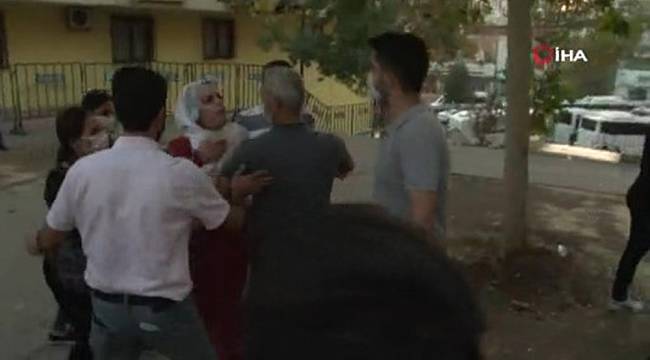 HDP'li vekil Remziye Tosun'dan evlat nöbetindeki ailelere hakaret