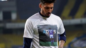 Fenerbahçeli futbolcular Maradona'yı unutmadı