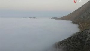 150 bin nüfuslu ilçe sis denizinde kayboldu