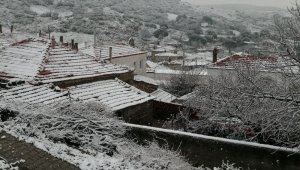 Aliağa beyaz örtüyle kaplandı