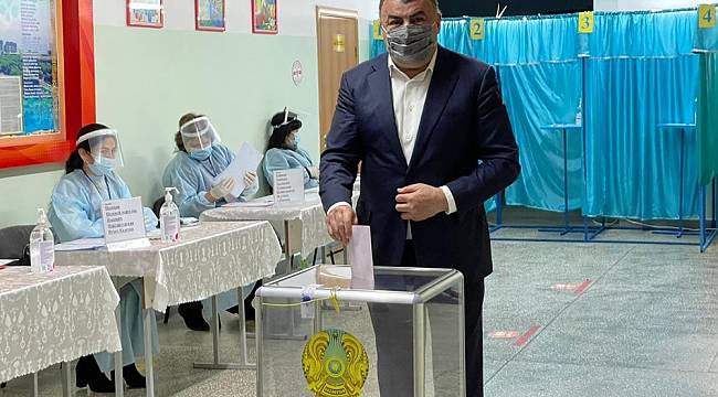 Başkan Kassanov, Kazakistan'da milletvekili seçildi