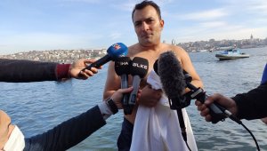 Haliç'te denizden haç çıkarma töreni gerçekleştirildi