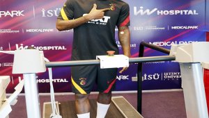 Henry Onyekuru sağlık kontrolünden geçti