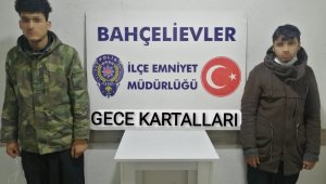 Kağıt toplayıcı kılığındaki hırsızlar kamerada