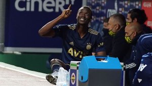 Thiam'dan dikkat çeken hareket