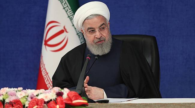 İran Cumhurbaşkanı Ruhani: "Kimse İran'dan ilk adımı atmasını beklemesin"