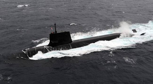 Japonya'da askeri denizaltı ticari gemi ile çarpıştı: 3 yaralı
