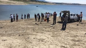 Baba ve oğlu baraj göletinde boğuldu